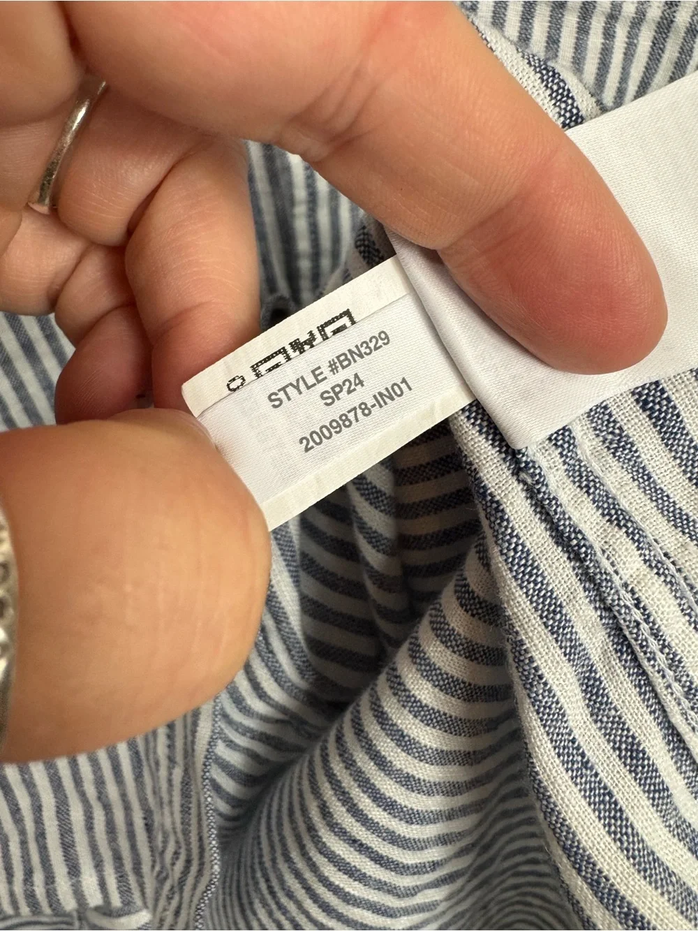 J. Crew Men's Navy and White Vertical Stripe Button-Down Shirt Slim Fit Linen
